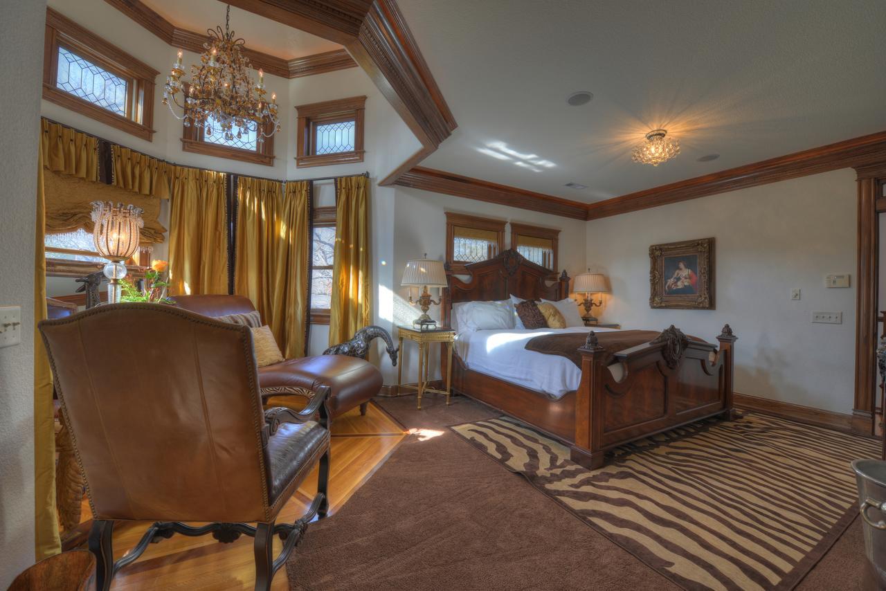 The Victoria Bed & Breakfast Bentonville Extérieur photo