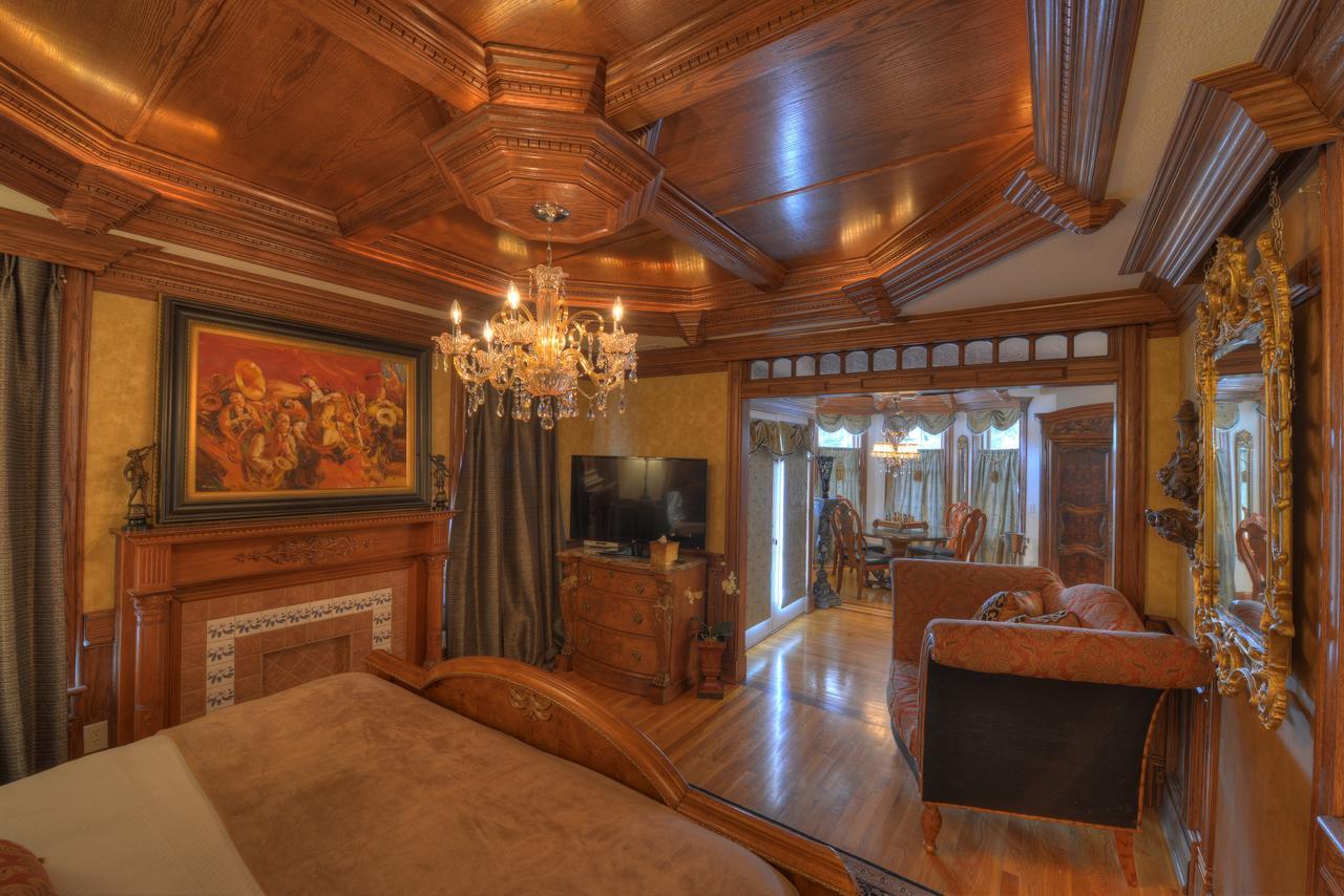 The Victoria Bed & Breakfast Bentonville Extérieur photo