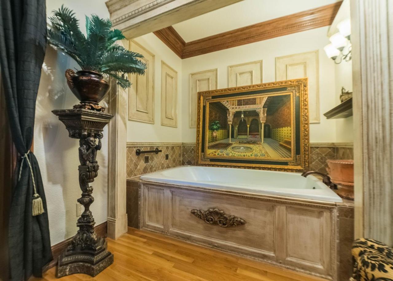 The Victoria Bed & Breakfast Bentonville Extérieur photo
