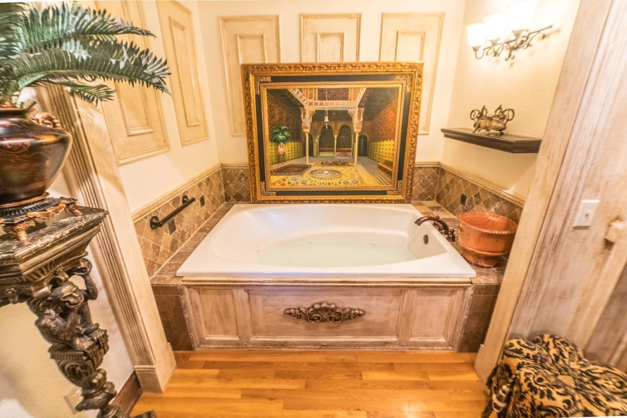 The Victoria Bed & Breakfast Bentonville Extérieur photo