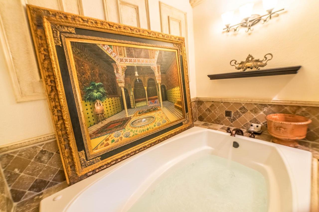 The Victoria Bed & Breakfast Bentonville Extérieur photo
