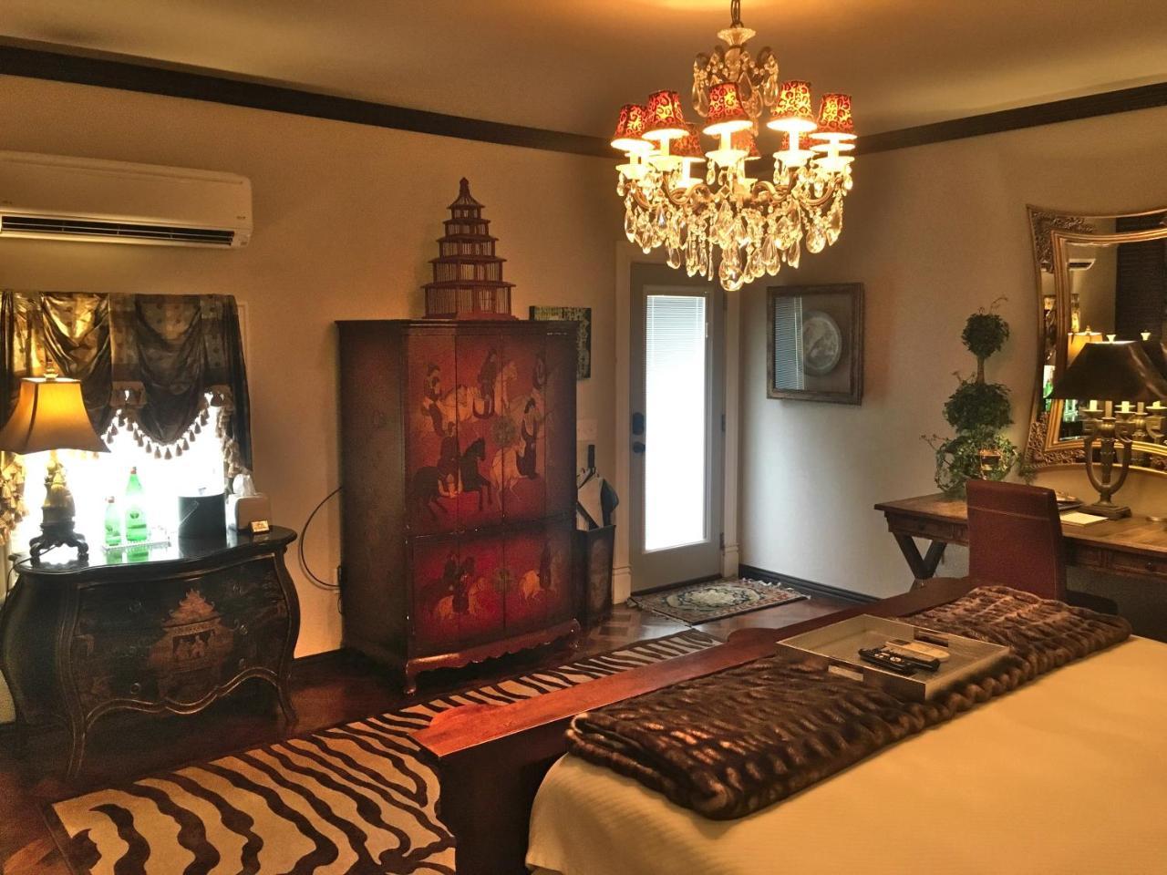 The Victoria Bed & Breakfast Bentonville Extérieur photo